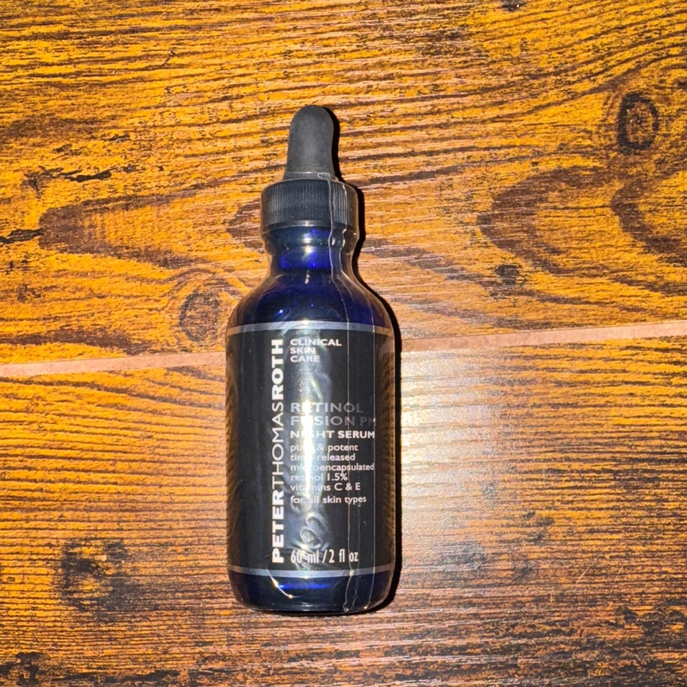 Peter Thomas Roth Retinol Serum in Deep Blue